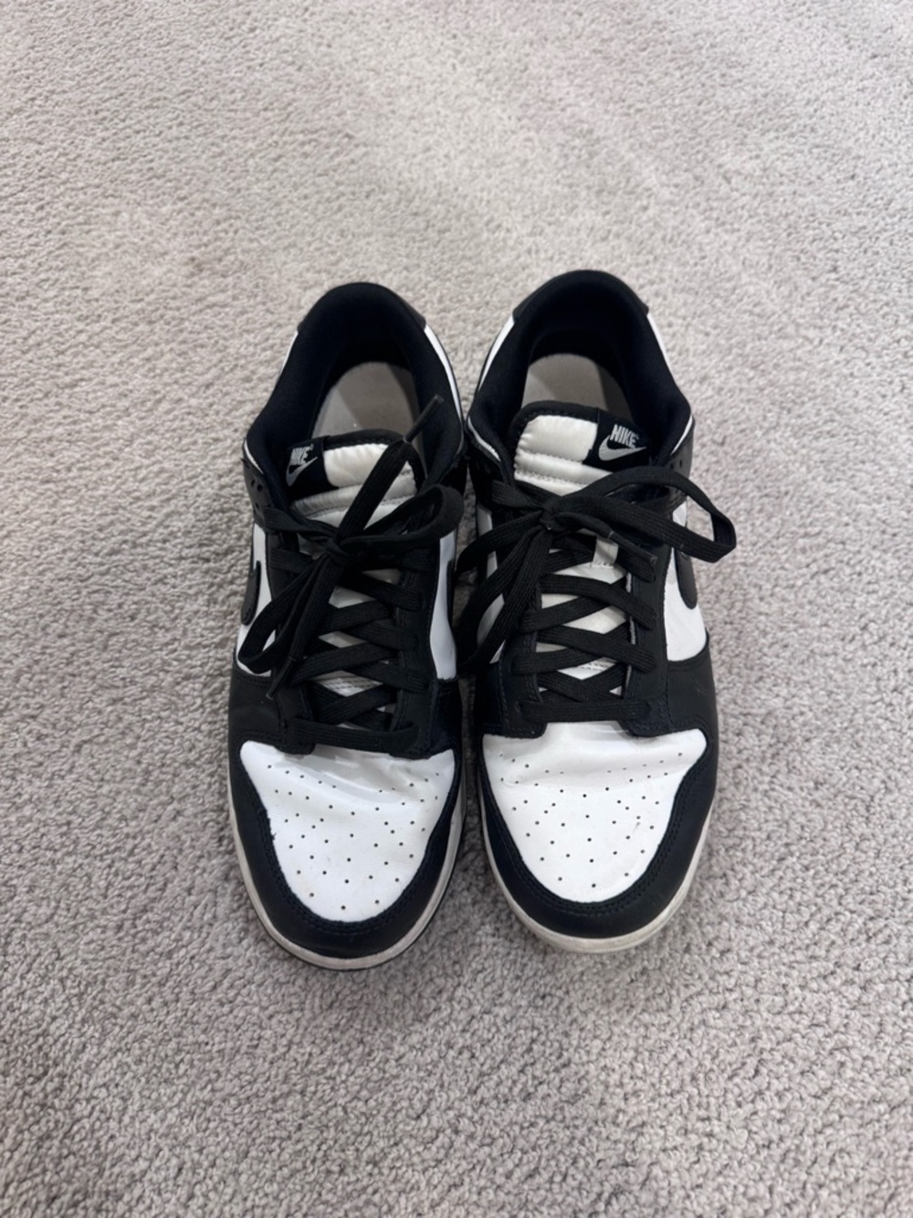 Nike Dunks Men’s Black and White Low-Top Sneakers - Classic Two-Tone